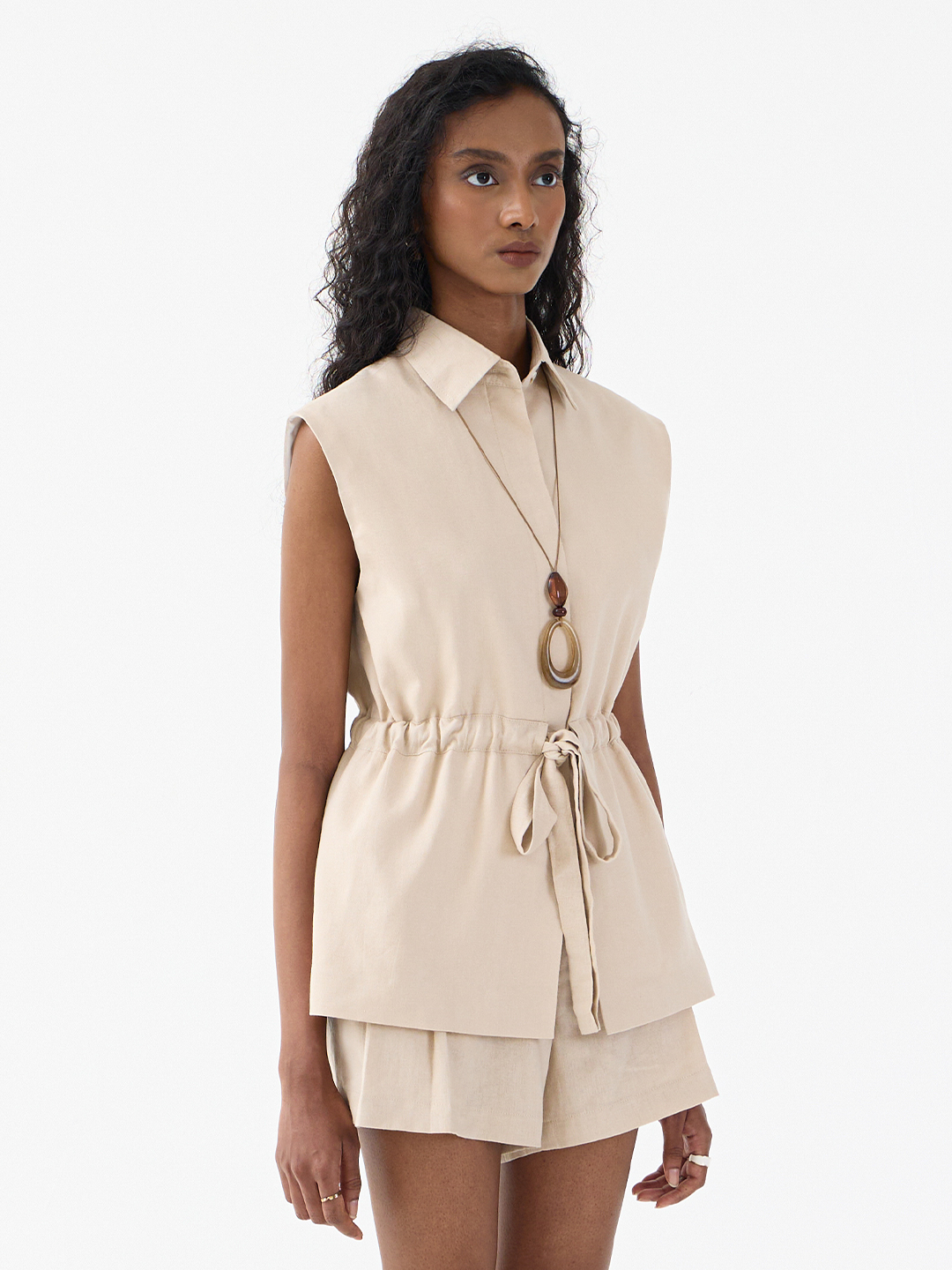 Sole Vest
